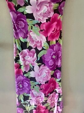 Ruby Rox Dress
• floral
• boho
• summer